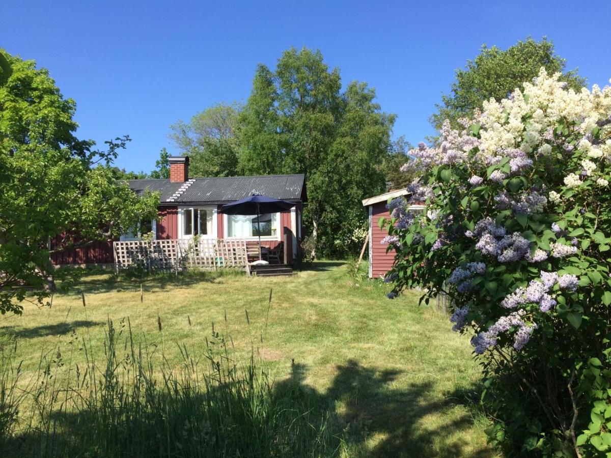 Semesterhus I Stockholms Skaergard, Runmaroe Vaermdoe Namdo Esterno foto
