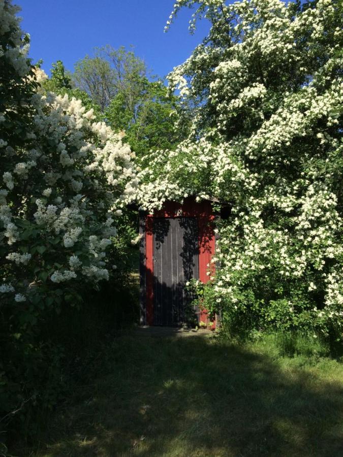 Semesterhus I Stockholms Skaergard, Runmaroe Vaermdoe Namdo Esterno foto